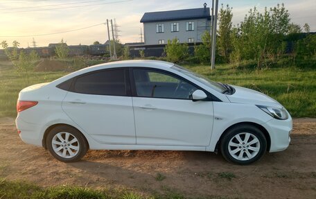 Hyundai Solaris II рестайлинг, 2013 год, 770 000 рублей, 4 фотография