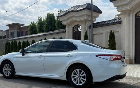 Toyota Camry, 2020 год, 1 617 000 рублей, 4 фотография