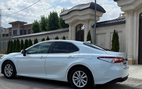 Toyota Camry, 2020 год, 1 617 000 рублей, 5 фотография