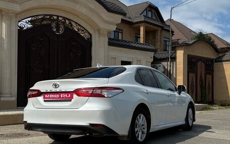 Toyota Camry, 2020 год, 1 617 000 рублей, 7 фотография