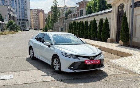 Toyota Camry, 2020 год, 1 617 000 рублей, 10 фотография