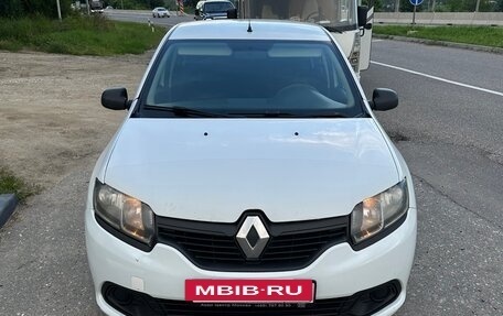 Renault Logan II, 2017 год, 440 000 рублей, 3 фотография