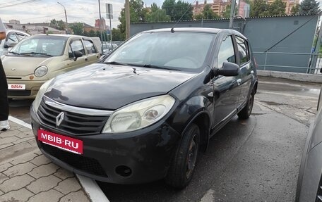 Renault Sandero I, 2013 год, 305 000 рублей, 2 фотография