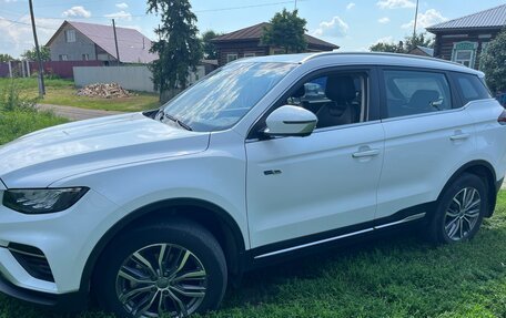 Geely Atlas, 2023 год, 2 300 000 рублей, 3 фотография
