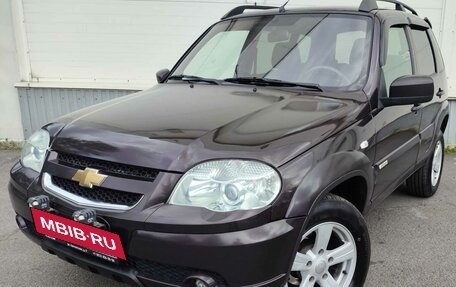 Chevrolet Niva I рестайлинг, 2016 год, 650 000 рублей, 2 фотография
