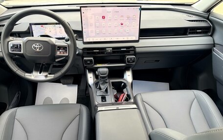 Toyota RAV4, 2026 год, 4 180 000 рублей, 19 фотография