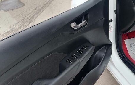 Hyundai Solaris II рестайлинг, 2018 год, 1 150 000 рублей, 2 фотография