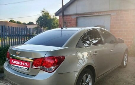 Chevrolet Cruze II, 2011 год, 570 000 рублей, 3 фотография