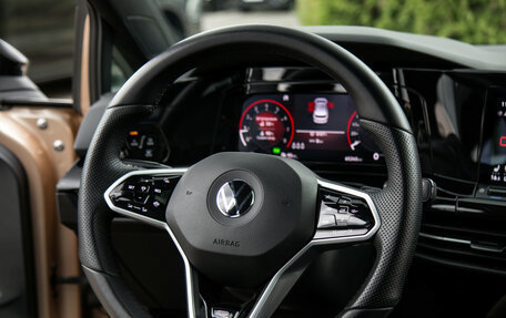 Volkswagen Golf VIII, 2021 год, 2 588 000 рублей, 12 фотография