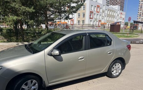 Renault Logan II, 2018 год, 1 000 000 рублей, 2 фотография
