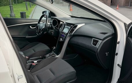 Hyundai i30 II рестайлинг, 2012 год, 899 000 рублей, 9 фотография