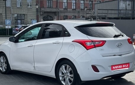 Hyundai i30 II рестайлинг, 2012 год, 899 000 рублей, 4 фотография