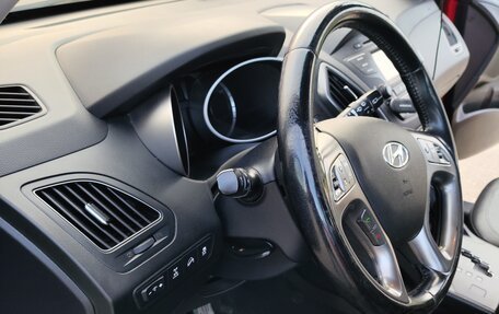 Hyundai ix35 I рестайлинг, 2013 год, 1 500 000 рублей, 15 фотография