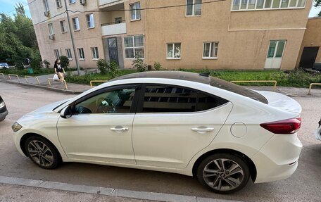 Hyundai Elantra VI рестайлинг, 2018 год, 1 250 000 рублей, 11 фотография