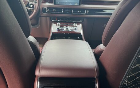 Lincoln Aviator II, 2022 год, 6 780 000 рублей, 12 фотография