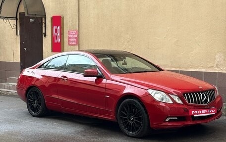 Mercedes-Benz E-Класс, 2010 год, 1 200 000 рублей, 2 фотография