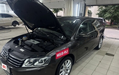 Volkswagen Passat B7, 2012 год, 999 000 рублей, 3 фотография