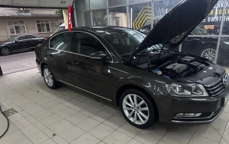 Volkswagen Passat B7, 2012 год, 999 000 рублей, 2 фотография