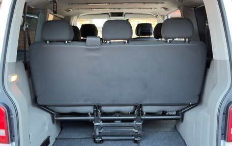 Volkswagen Caravelle T5, 2011 год, 1 600 000 рублей, 8 фотография