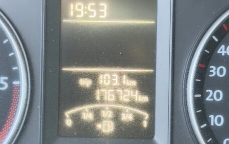 Volkswagen Caravelle T5, 2011 год, 1 600 000 рублей, 10 фотография