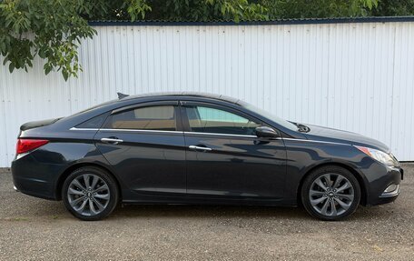 Hyundai Sonata VI, 2011 год, 1 149 999 рублей, 2 фотография