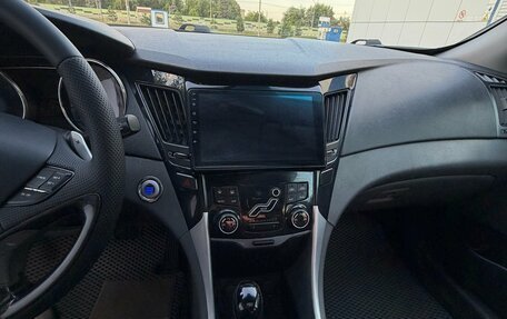 Hyundai Sonata VI, 2011 год, 1 149 999 рублей, 13 фотография