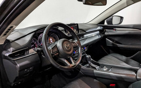Mazda 6, 2019 год, 1 950 000 рублей, 15 фотография