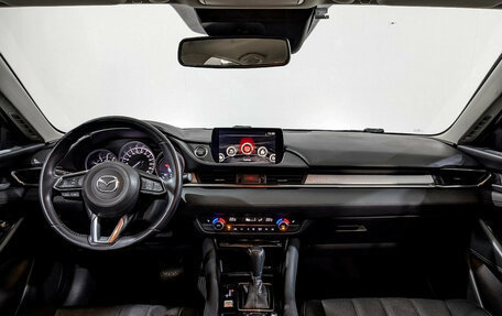 Mazda 6, 2019 год, 1 950 000 рублей, 14 фотография