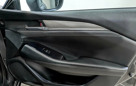 Mazda 6, 2019 год, 1 950 000 рублей, 25 фотография