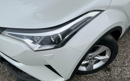 Toyota C-HR I рестайлинг, 2019 год, 2 290 000 рублей, 9 фотография