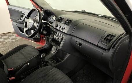 Skoda Fabia II, 2011 год, 480 000 рублей, 8 фотография