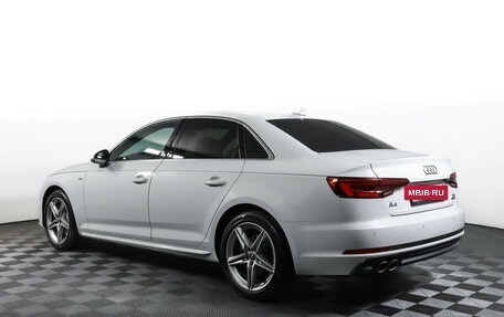 Audi A4, 2018 год, 2 300 000 рублей, 8 фотография