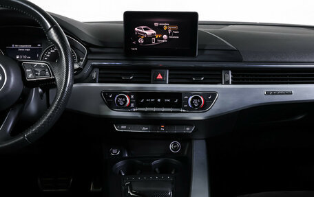 Audi A4, 2018 год, 2 300 000 рублей, 14 фотография