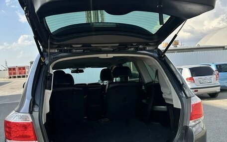 Toyota Highlander III, 2011 год, 2 200 000 рублей, 7 фотография