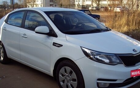 KIA Rio III рестайлинг, 2016 год, 1 050 000 рублей, 3 фотография