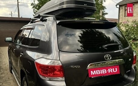 Toyota Highlander III, 2011 год, 2 200 000 рублей, 18 фотография