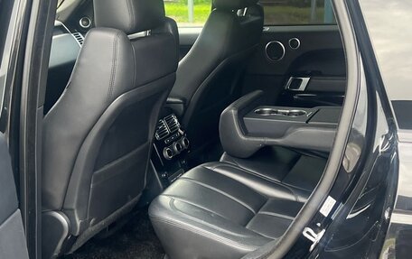 Land Rover Range Rover IV рестайлинг, 2016 год, 3 050 000 рублей, 7 фотография