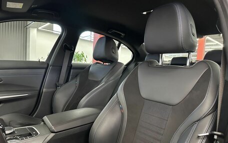 BMW 3 серия, 2021 год, 3 700 000 рублей, 11 фотография