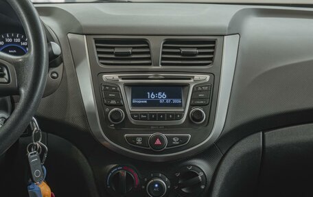 Hyundai Solaris II рестайлинг, 2015 год, 850 000 рублей, 12 фотография
