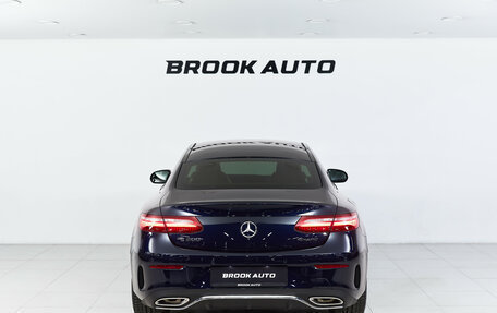 Mercedes-Benz E-Класс, 2019 год, 4 490 000 рублей, 5 фотография