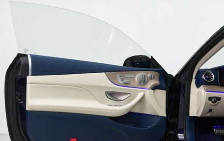 Mercedes-Benz E-Класс, 2019 год, 4 490 000 рублей, 8 фотография