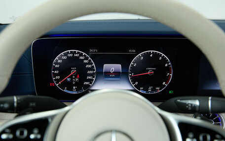 Mercedes-Benz E-Класс, 2019 год, 4 490 000 рублей, 15 фотография