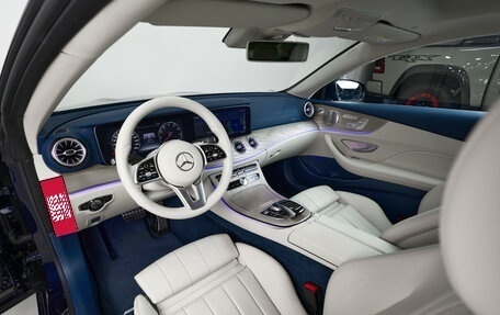 Mercedes-Benz E-Класс, 2019 год, 4 490 000 рублей, 10 фотография