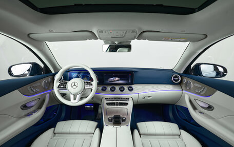 Mercedes-Benz E-Класс, 2019 год, 4 490 000 рублей, 28 фотография