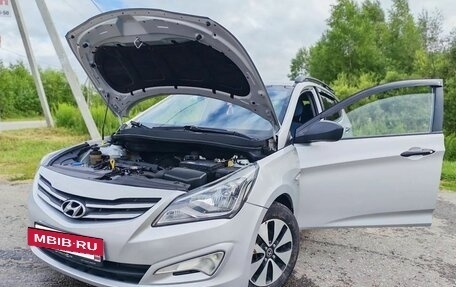 Hyundai Solaris II рестайлинг, 2015 год, 950 000 рублей, 6 фотография