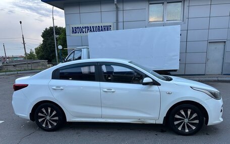 KIA Rio IV, 2018 год, 880 000 рублей, 7 фотография