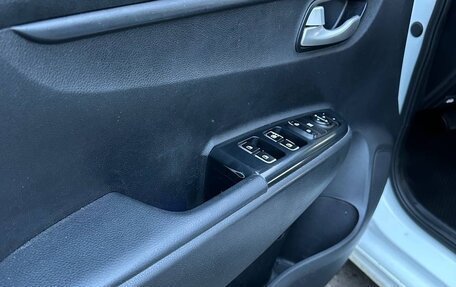 KIA Rio IV, 2018 год, 880 000 рублей, 33 фотография