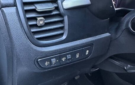 KIA Rio IV, 2018 год, 880 000 рублей, 27 фотография
