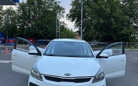 KIA Rio IV, 2018 год, 880 000 рублей, 34 фотография