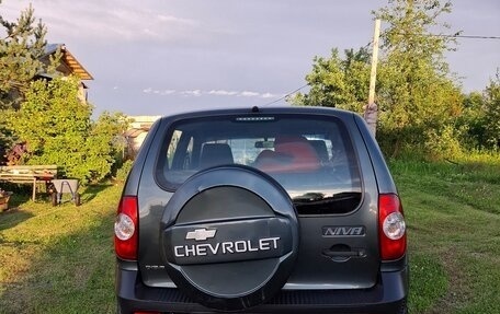 Chevrolet Niva I рестайлинг, 2018 год, 800 000 рублей, 7 фотография